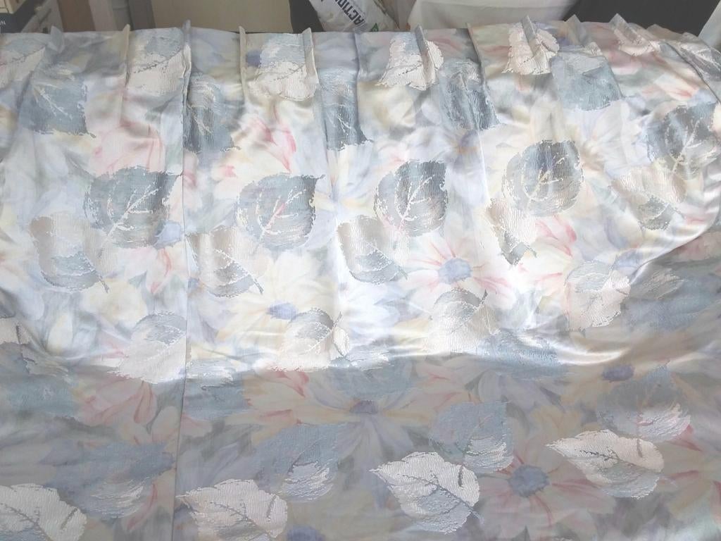 2 HEMA gordijnen van 238 cm hoog en elk 200 cm breed, 200 cm of meer, Ophalen of Verzenden, Zo goed als nieuw, 200 cm of meer