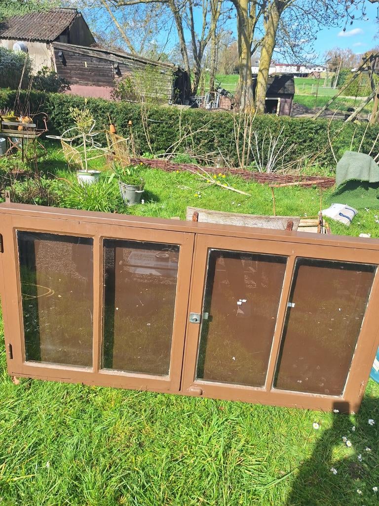 oude vitrine kast ., Antiek en Kunst, Ophalen