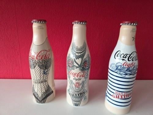 Aluminium Coca-Cola flesjes - Jean Paul Gaultier, Verzamelen, Merken en Reclamevoorwerpen, Zo goed als nieuw, Overige typen, Verzenden