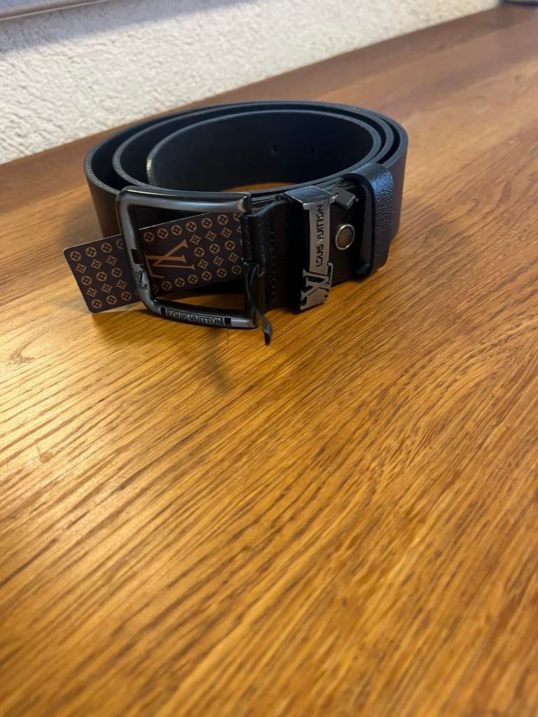 Louis vuitton 130 le, Ophalen of Verzenden, Zo goed als nieuw, Zwart