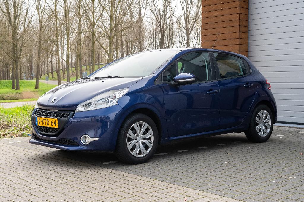 Peugeot 208 1.2 VTI 60KW/82PK 5-D 2013 Blauw, Auto's, Peugeot, Voorwielaandrijving, Euro 5, Stof, 1199 cc