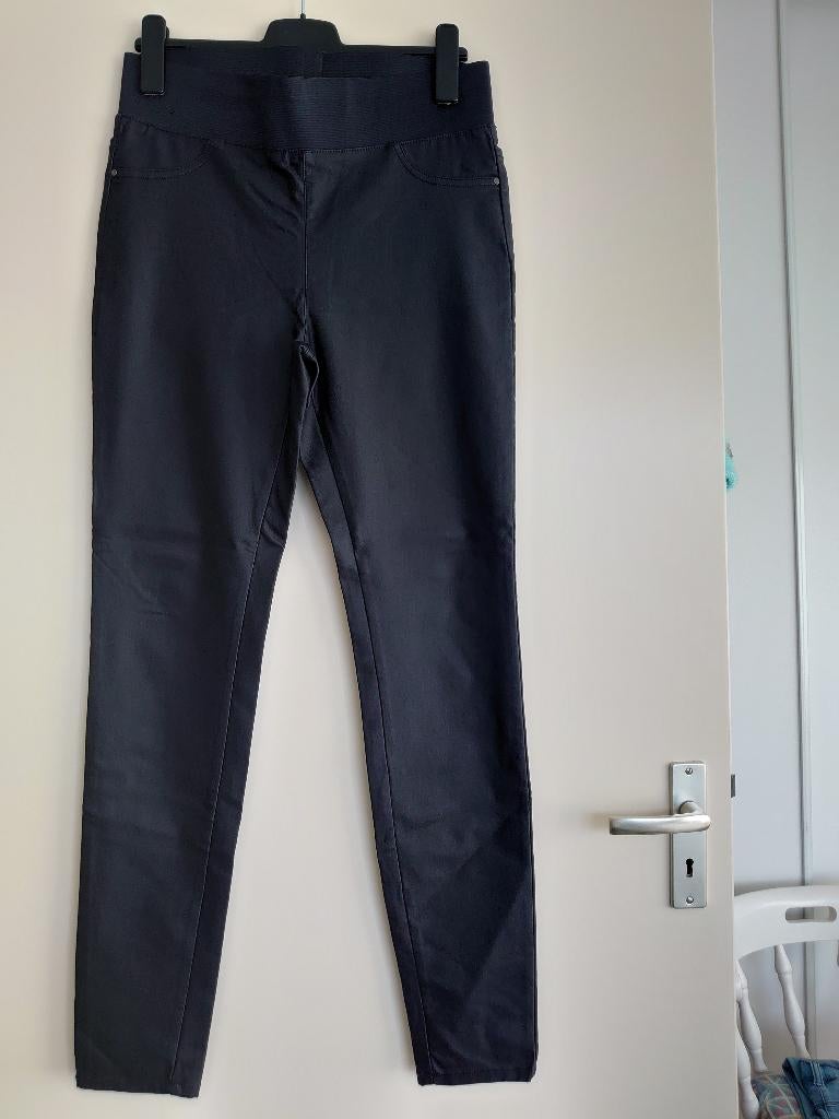 coated jegging tregging maat 42, Verzenden, Zwart, Maat 42/44 (L), Zo goed als nieuw