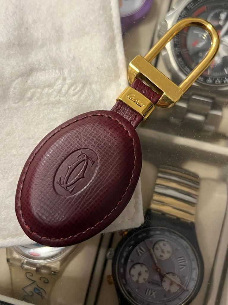 Nieuwe kalfslederen Cartier sleutelhanger 22k goud verguld, Ophalen of Verzenden, Nieuw, Rood, Overige typen