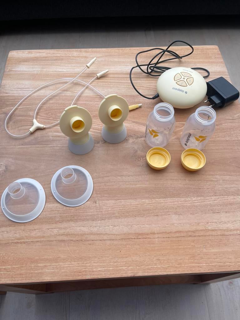 Borstkolf Medela swing maxi, Ophalen of Verzenden, Zo goed als nieuw, Borstkolf