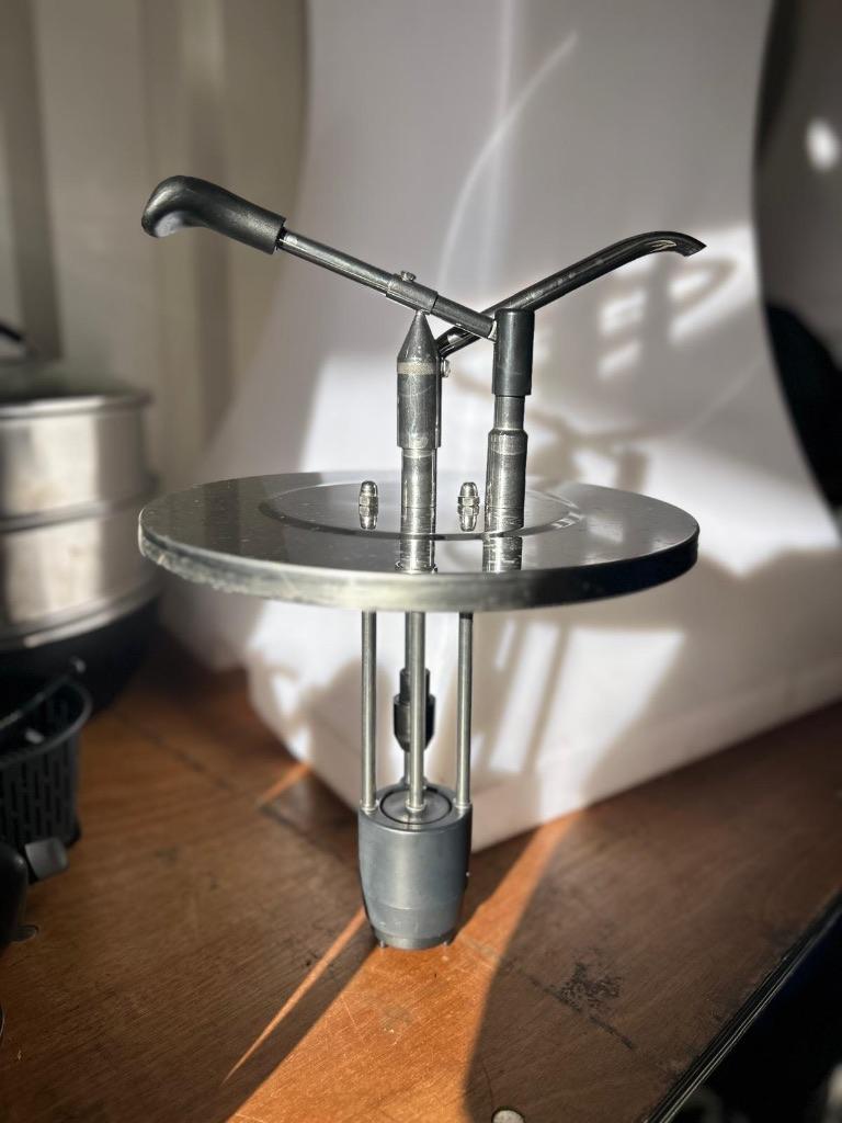 mayonaise pomp, Ophalen, Zo goed als nieuw