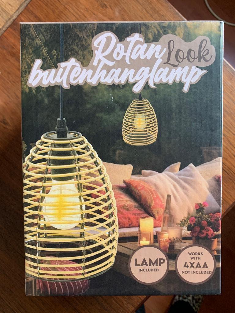 2x Rotan Look buitenhanglamp; buitenverlichting batterij, Overige materialen, Minder dan 50 watt, Ophalen of Verzenden, Hanglamp