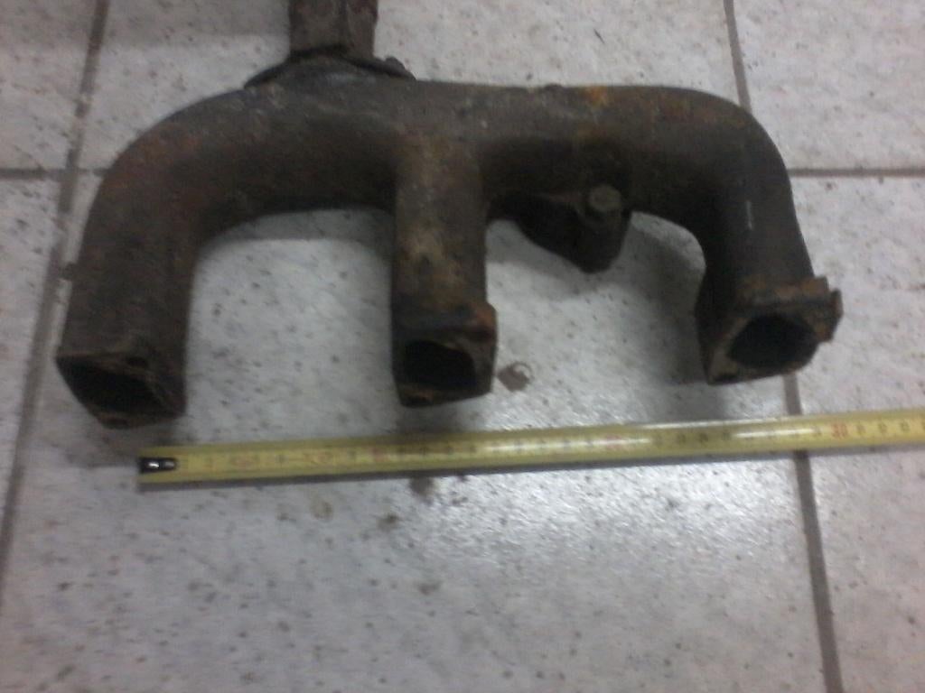 Uitlaatpruitstuk voor een kubota 3 cillinder motor, Doe-het-zelf en Verbouw, Motoren, Ophalen of Verzenden, Gebruikt, Dieselmotor