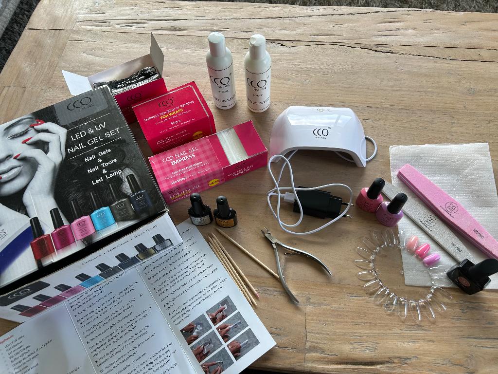 Gelnagel set led  uv nail gel set, Ophalen of Verzenden, Zo goed als nieuw, Handen en Nagels