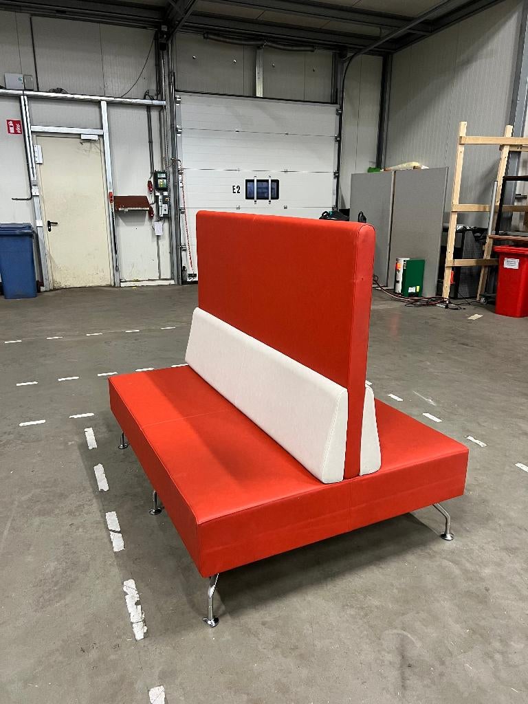 Orangebox Dubbele Treinbank / wachtkamerbank / eetbank, 2 st, Gebruikt, Minder dan 75 cm, 150 tot 200 cm, Leer