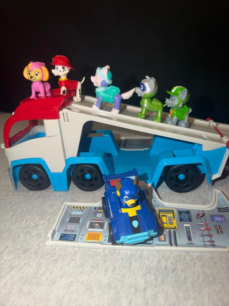 Paw Patrol Uitklapbare Truck met Pups & Race Auto, Ophalen of Verzenden, Gebruikt, Jongen of Meisje