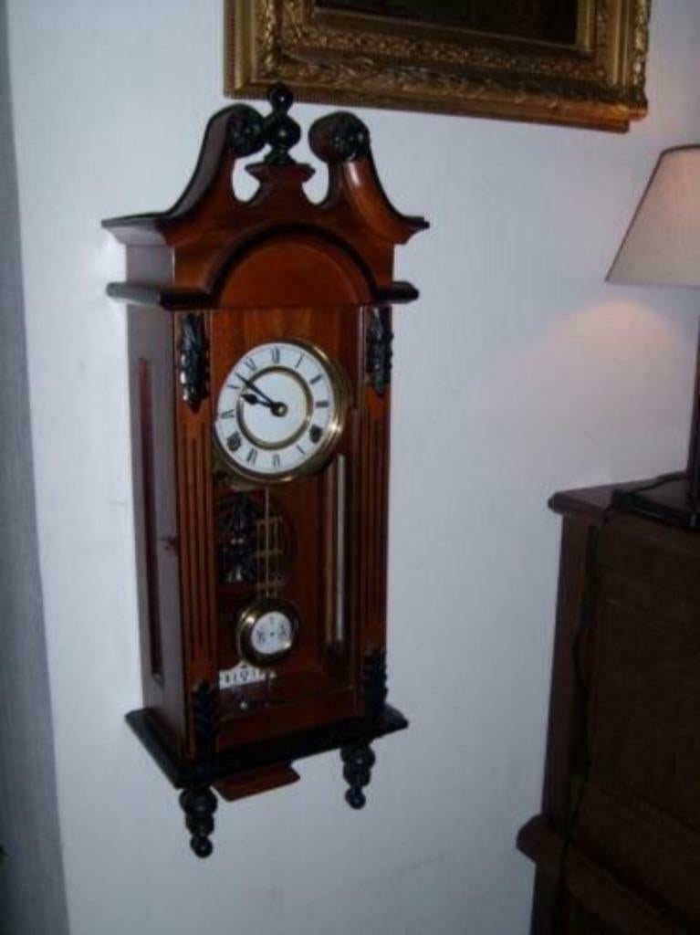 Mooi en apart Biedermeierklokje, Ophalen of Verzenden