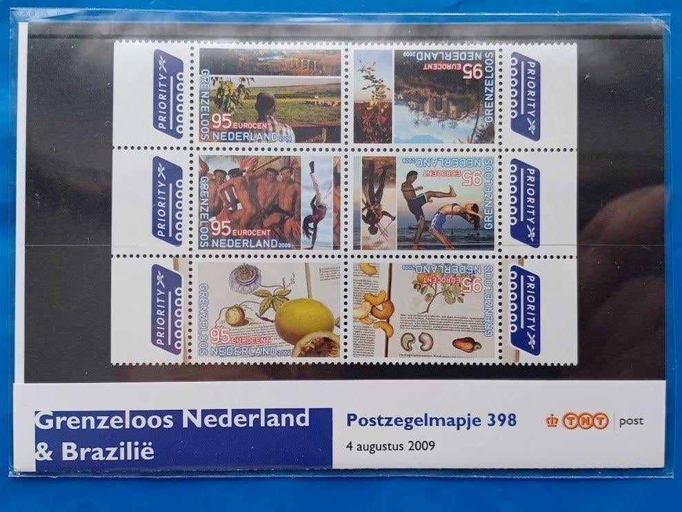 Postzegelmapje 398 - Grenzeloos Nederland & Brazilië 2009, Postzegels en Munten, Postzegels | Nederland, Ophalen of Verzenden