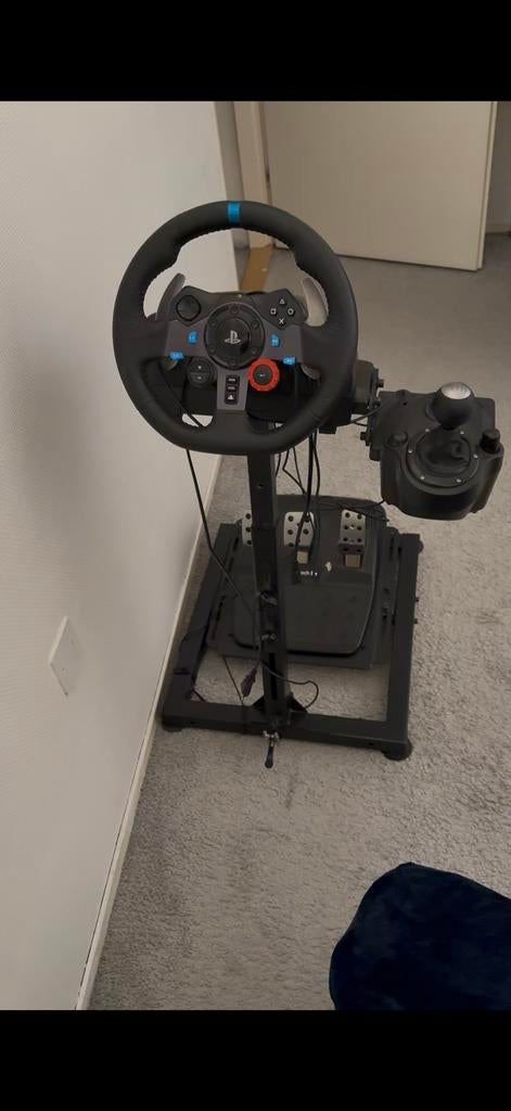 Logitech stuur, Spelcomputers en Games, Spelcomputers | Xbox | Accessoires, Ophalen of Verzenden, Zo goed als nieuw, Stuurtje of Sportattribuut