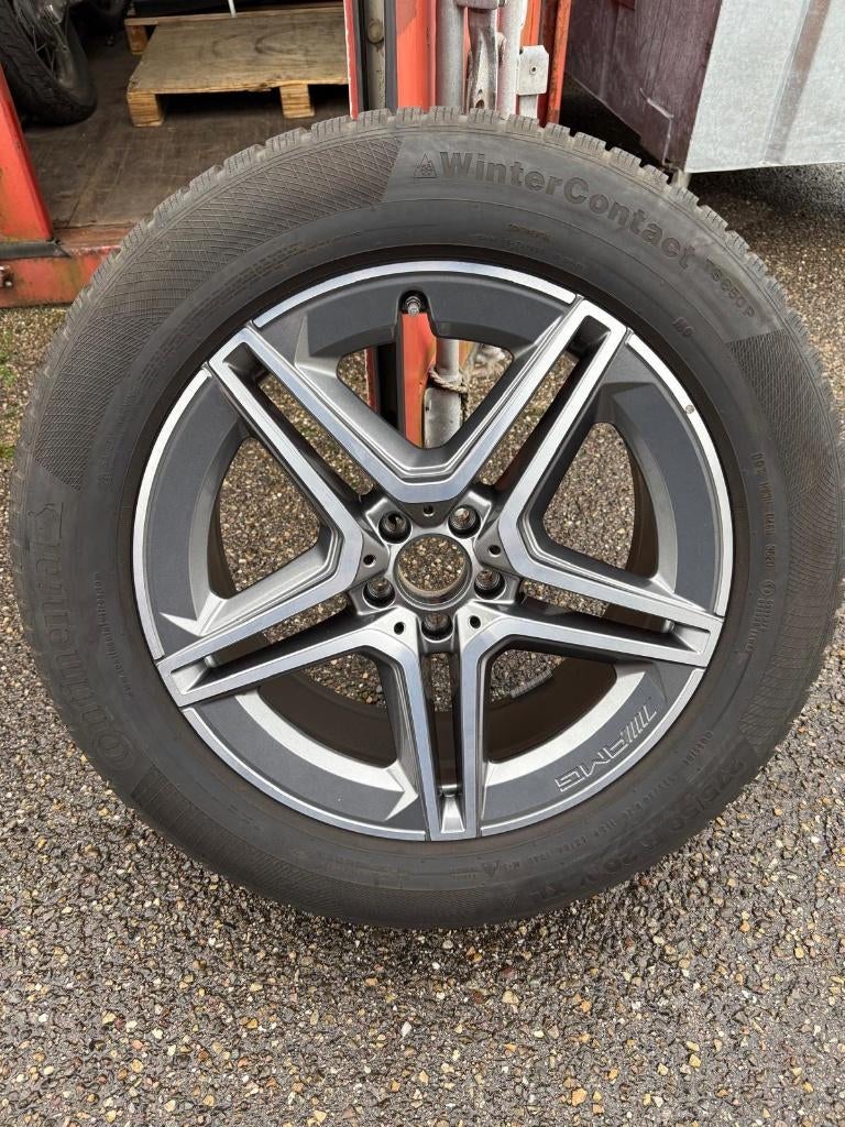 Orgineel Mercedes AMG winterbandenset, Auto-onderdelen, Banden en Velgen, Ophalen, Gebruikt, 275 mm, Winterbanden