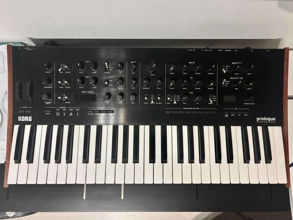 Korg prologue 8 inclusief softcase., Muziek en Instrumenten, Korg, Zo goed als nieuw, Met midi-aansluiting, Ophalen