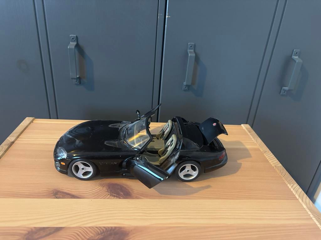 Bburago Dodge Viper RT/10 Schaalmodel 1:18, Ophalen of Verzenden, Gebruikt, Benzine, Auto onroad