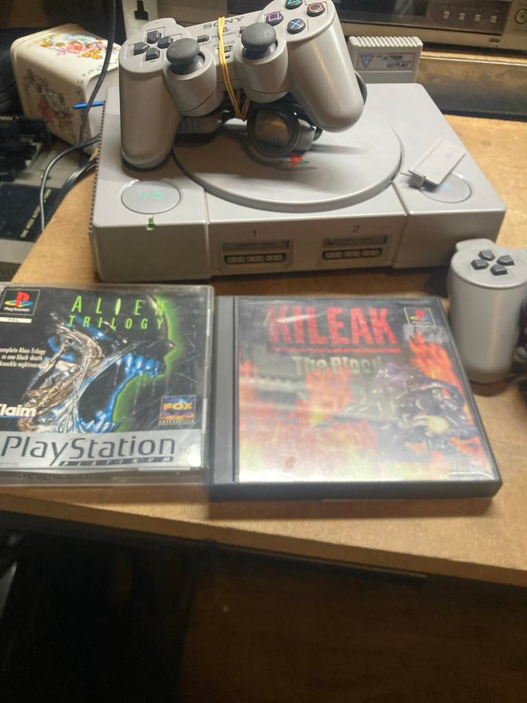 PlayStation 1 met games, Spelcomputers en Games, Games | Sony PlayStation 1, Gebruikt, Shooter, 1 speler, Ophalen of Verzenden