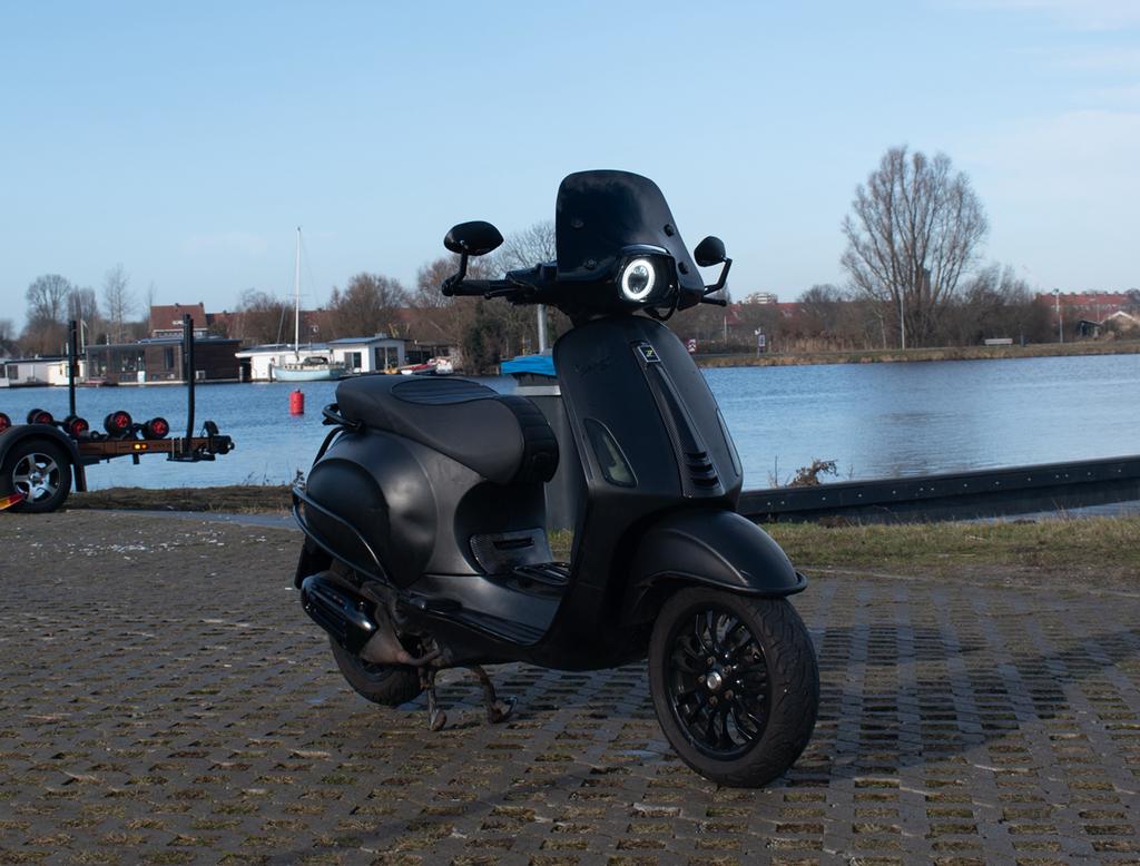 Vespa sprint 2019 50cc, Ophalen, Maximaal 45 km/u, Zo goed als nieuw, Benzine