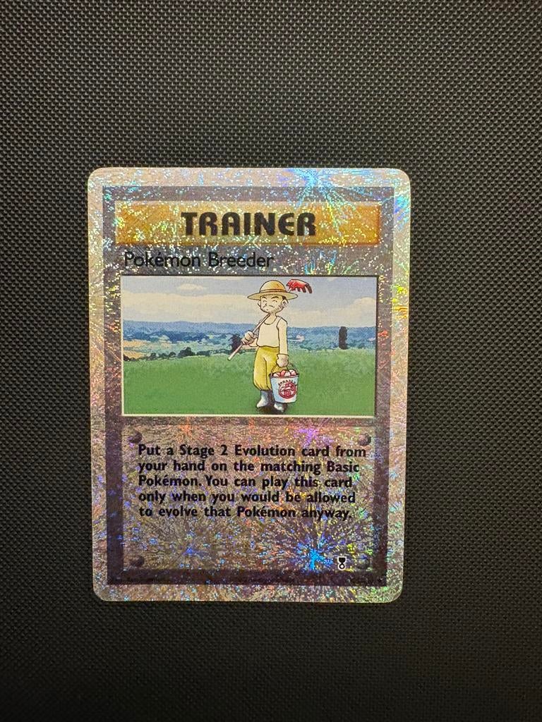 Pokemon breeder reverse holo 102/110 pokemon legendary set, Hobby en Vrije tijd, Verzamelkaartspellen | Pokémon, Ophalen of Verzenden