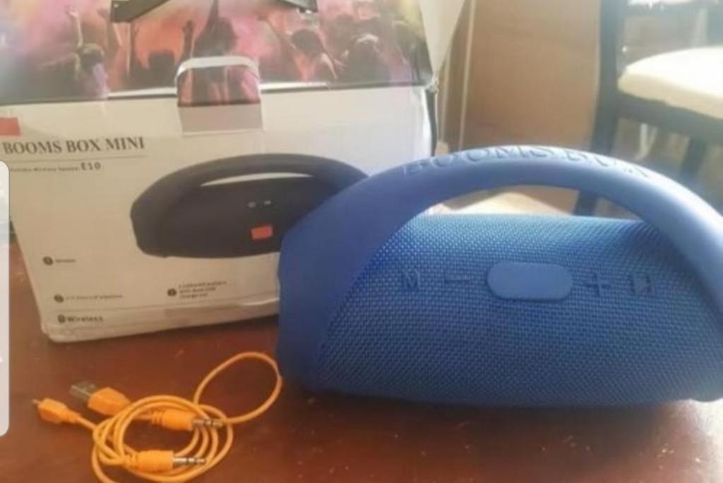 Boom box mini, Ophalen of Verzenden, Zo goed als nieuw