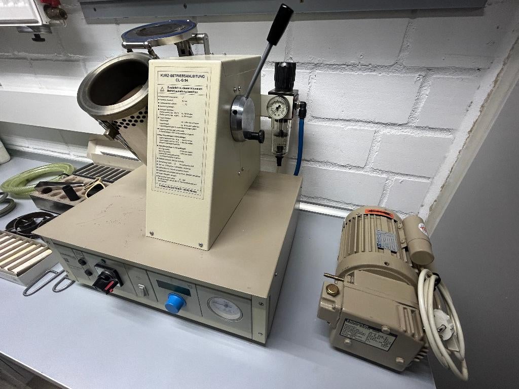 Tandtechniek, zoek naar gietapparatuur, Degussa en Heraeus, Ophalen of Verzenden, Gebruikt