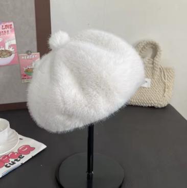 Prachtige dames baret van pluche voor de winter, Ophalen of Verzenden, Nieuw, One size fits all