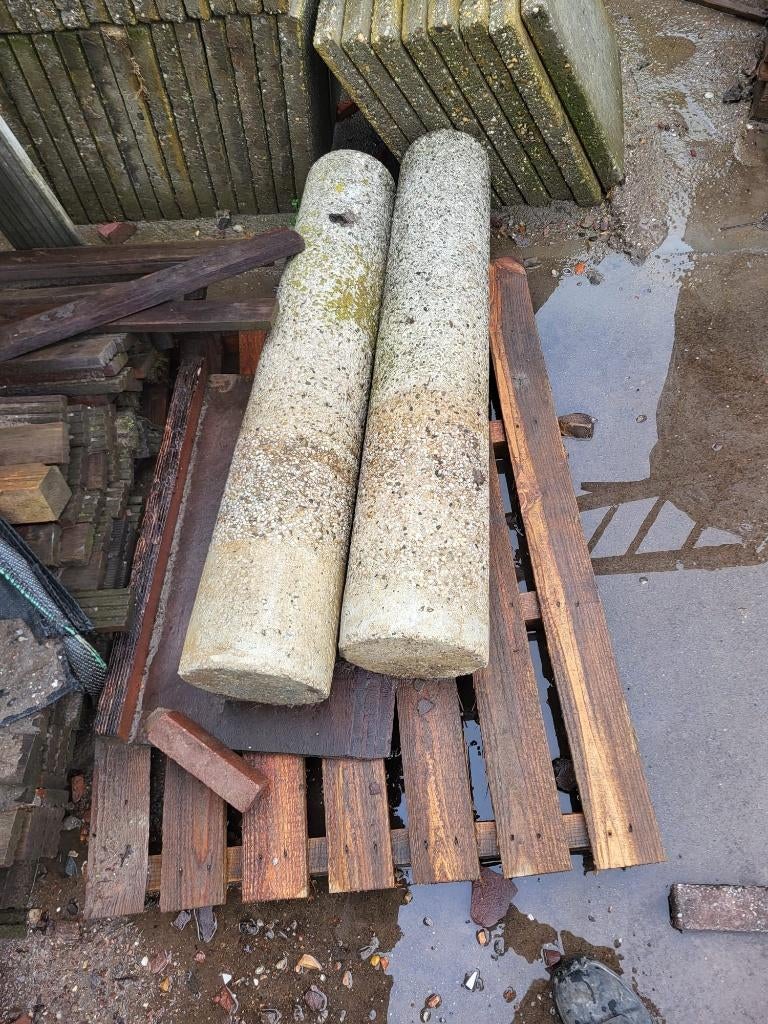 2 stuks gebruikte betonnen sierpalen, Ophalen, Gebruikt, Biels, 50 cm of meer