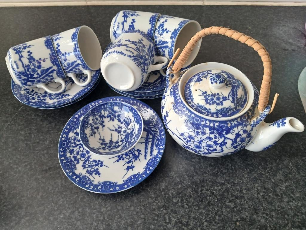 Antiek Chinees theeservies van porselein., Antiek en Kunst, Ophalen
