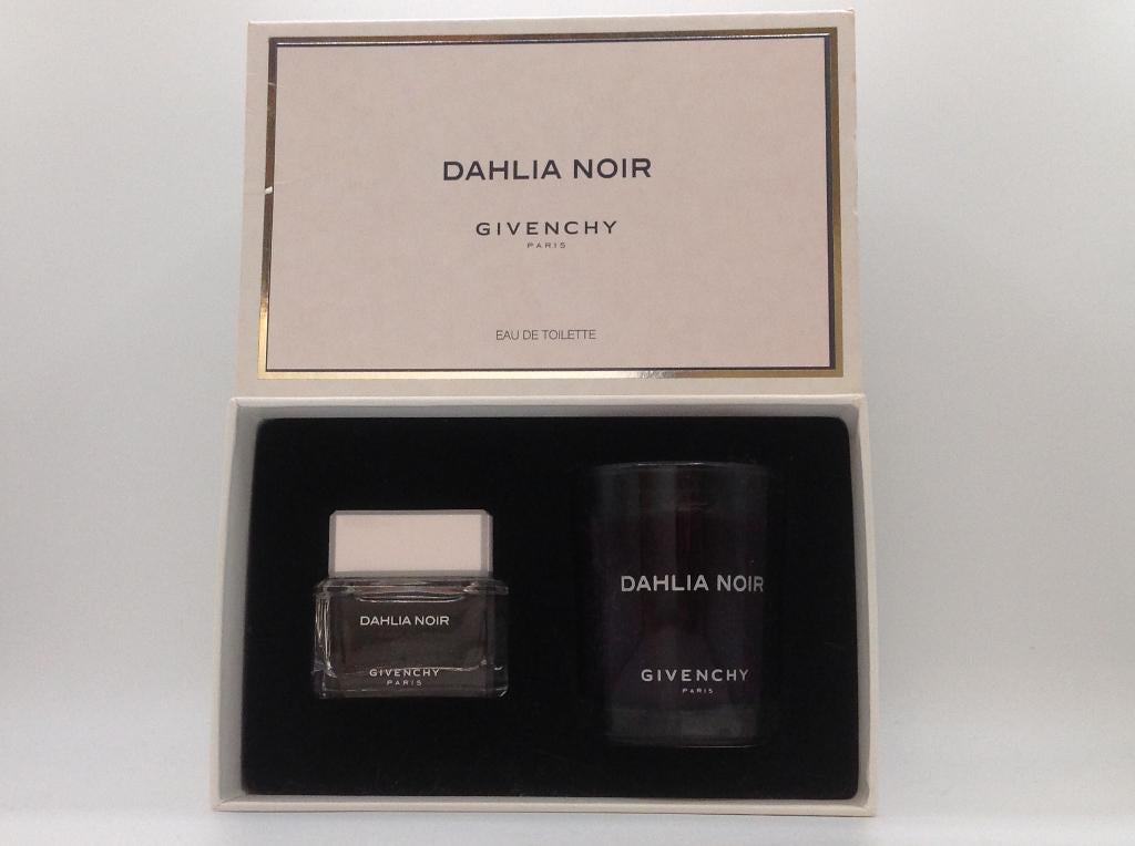 Volle parfum miniatuur met doosje, Ophalen of Verzenden, Zo goed als nieuw, Miniatuur