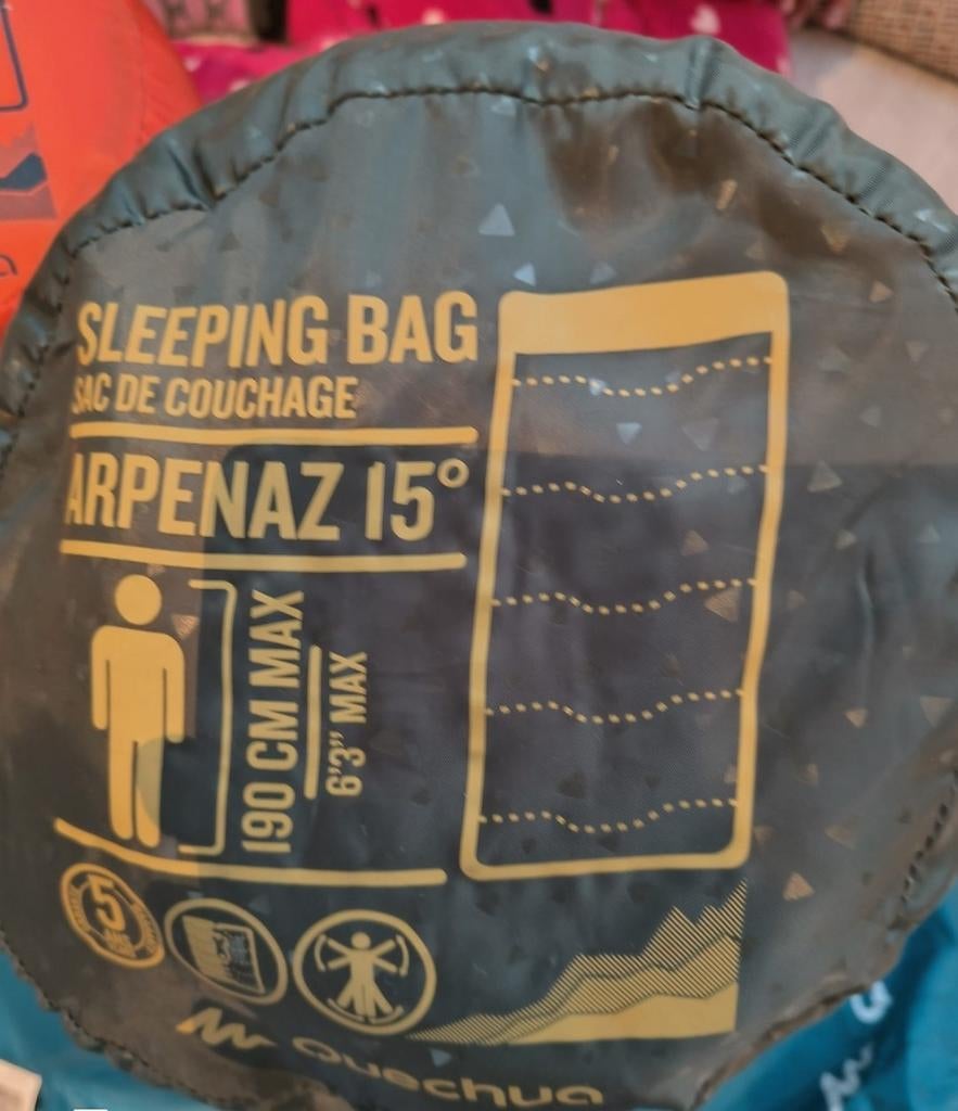 Quechua Arpenaz 2 XL Tent met Slaapzakken - Eindhoven, Caravans en Kamperen, Tenten, Nieuw, Ophalen of Verzenden