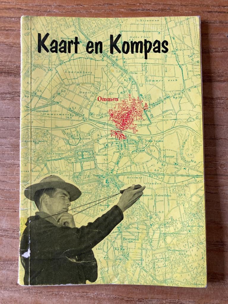 Vintage scouting boek - Kaart en Kompas - 1966, Ophalen of Verzenden, Gebruikt, Boek of Tijdschrift