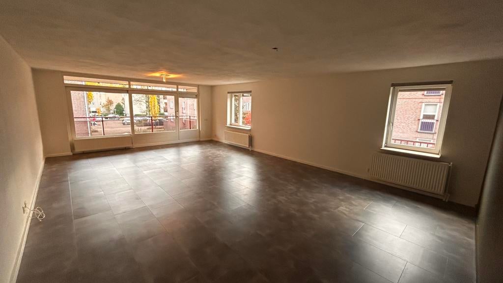 Te huur: Ruim appartement centrum Best (nabij Eindhoven), Huizen en Kamers, Eindhoven