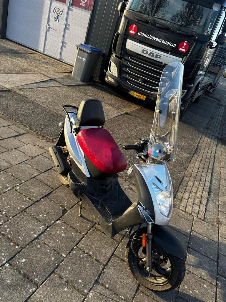 Kymco Agility 50, Fietsen en Brommers, Scooters | Kymco, Gebruikt, Maximaal 45 km/u, Ophalen of Verzenden, Agility