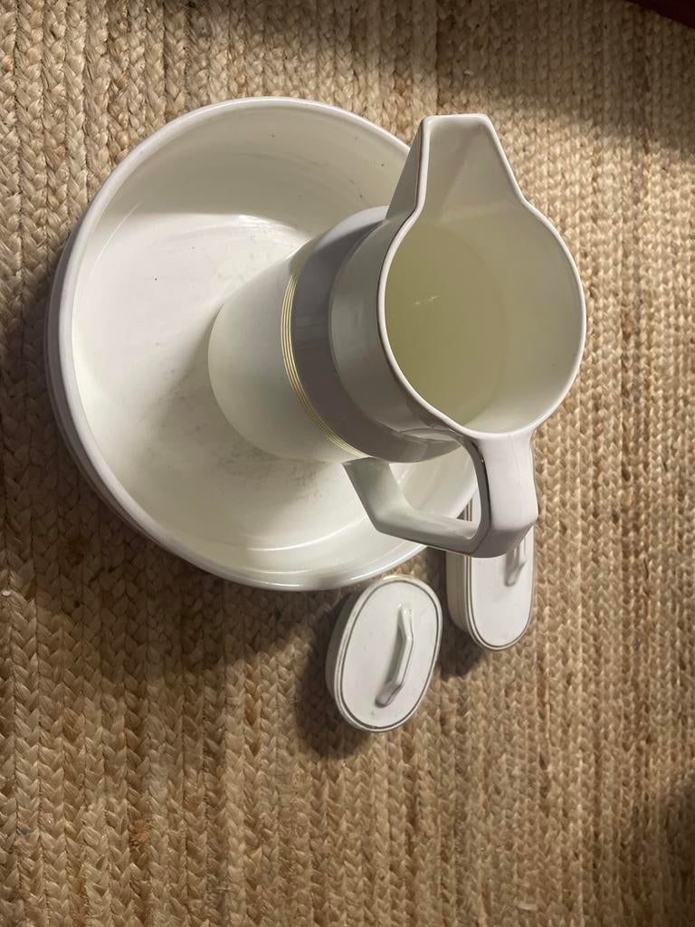 Vintage waskom en kan set met gouden accenten, Antiek en Kunst, Ophalen