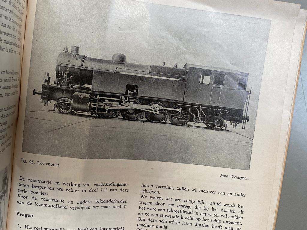 Kennis van Stoomketels  & Stoommachines  2 delen jaren 50, Boeken, Ophalen of Verzenden, Gelezen