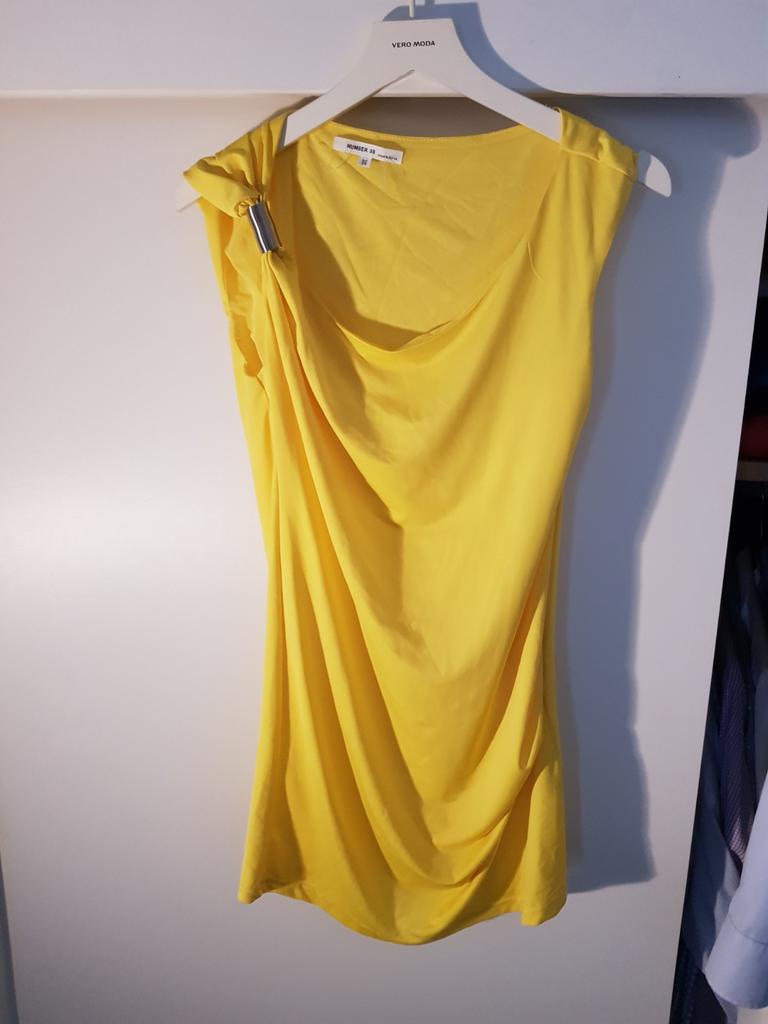 number 38 vel geel shirt mt m, Maat 38/40 (M), Geel, Nieuw, Ophalen of Verzenden