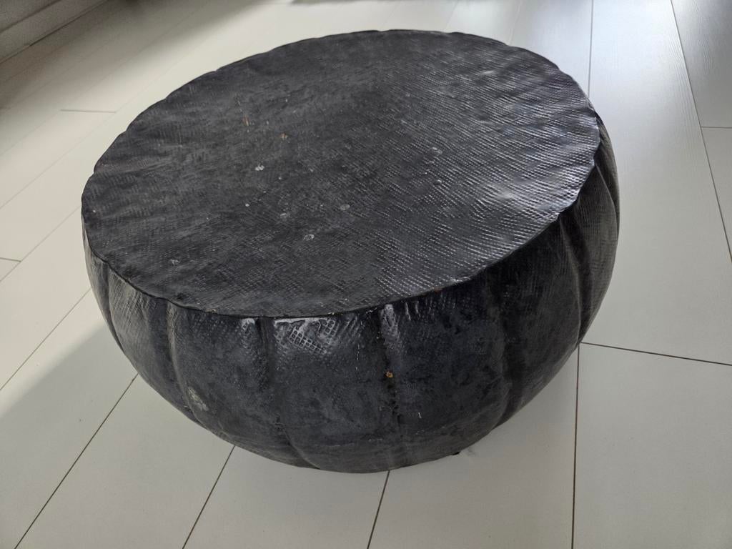 Zwart antraciet ijzeren poef of bijzettafel, Ophalen, Rond, 50 tot 75 cm