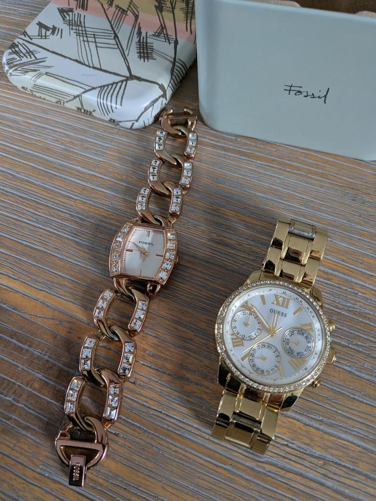 Z.g.a.n. horloge Fossil en Guess, Ophalen of Verzenden, Zo goed als nieuw, Staal