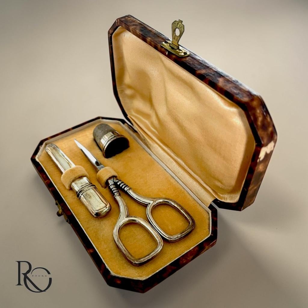 Antiek zilver naaiset in doos 835 zilver Duitsland compleet, Antiek en Kunst, Antiek | Goud en Zilver, Ophalen of Verzenden, Zilver