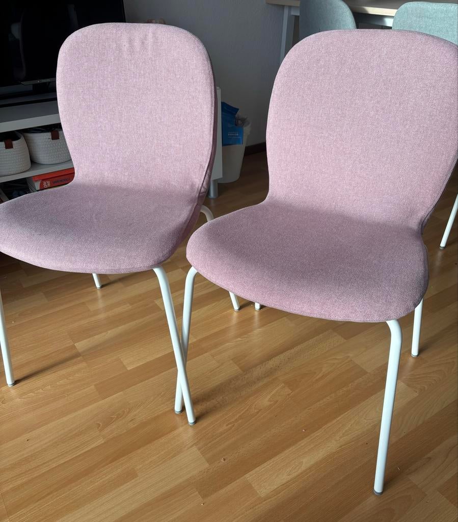 2 Ikea Karlpetter / Skalsta stoelen roze, Huis en Inrichting, Stoelen, Ophalen, Twee, Overige kleuren, Zo goed als nieuw