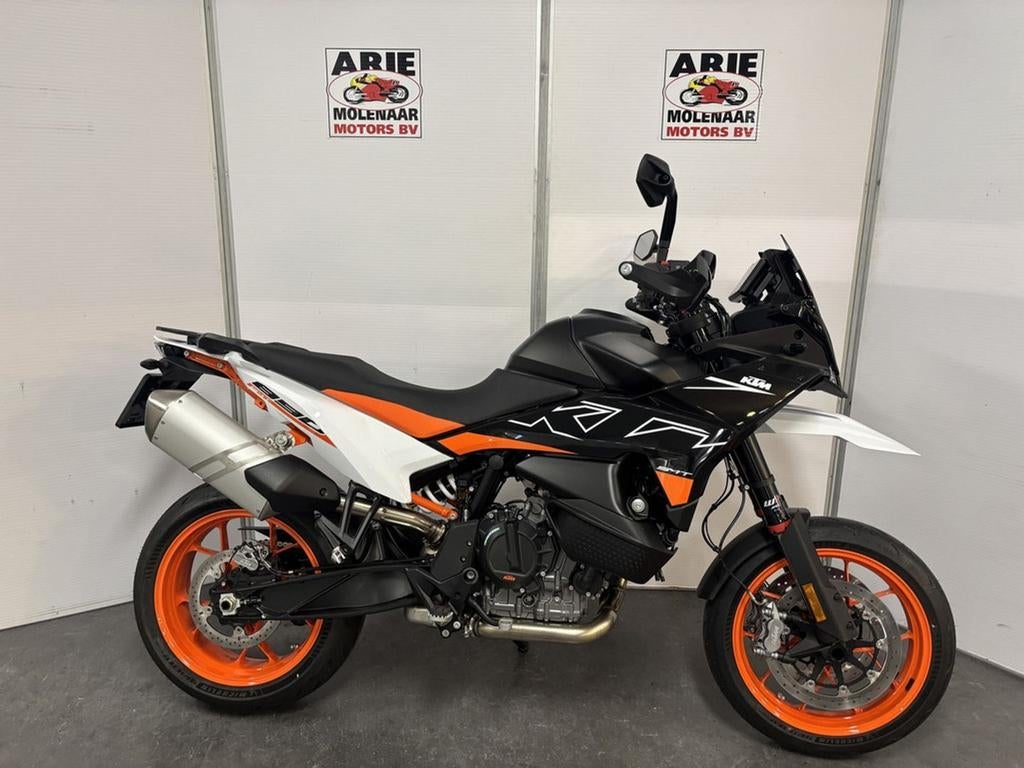 KTM 890 SMT (bj 2024), Motoren, Motoren | KTM, Bedrijf, SuperMoto, meer dan 35 kW, 2 cilinders, Motorrijbewijs A