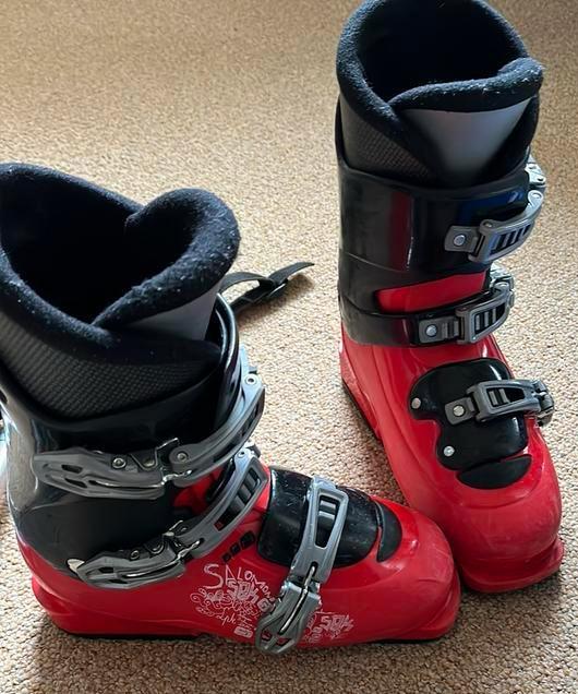 Skischoenen skisvhoen kind 23/23.5, 160 tot 180 cm, Schoenen, Zo goed als nieuw, Salomon