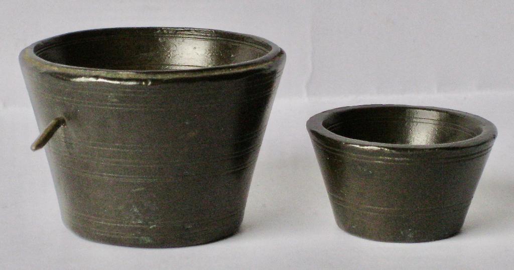 Sluitgewicht met een pijlgewicht uit 1708, Antiek en Kunst, Ophalen of Verzenden