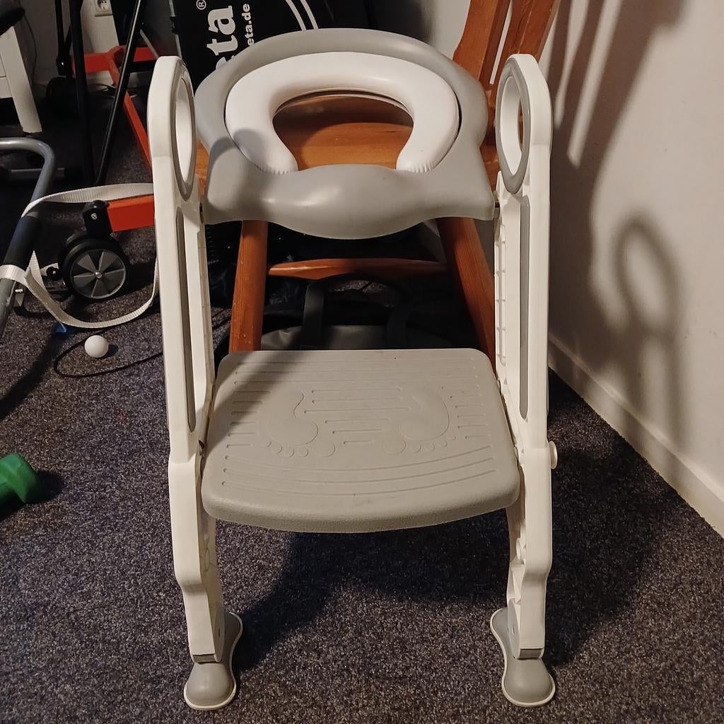 WC verkleiner met trapje, ZGAN, Ophalen of Verzenden, Zo goed als nieuw