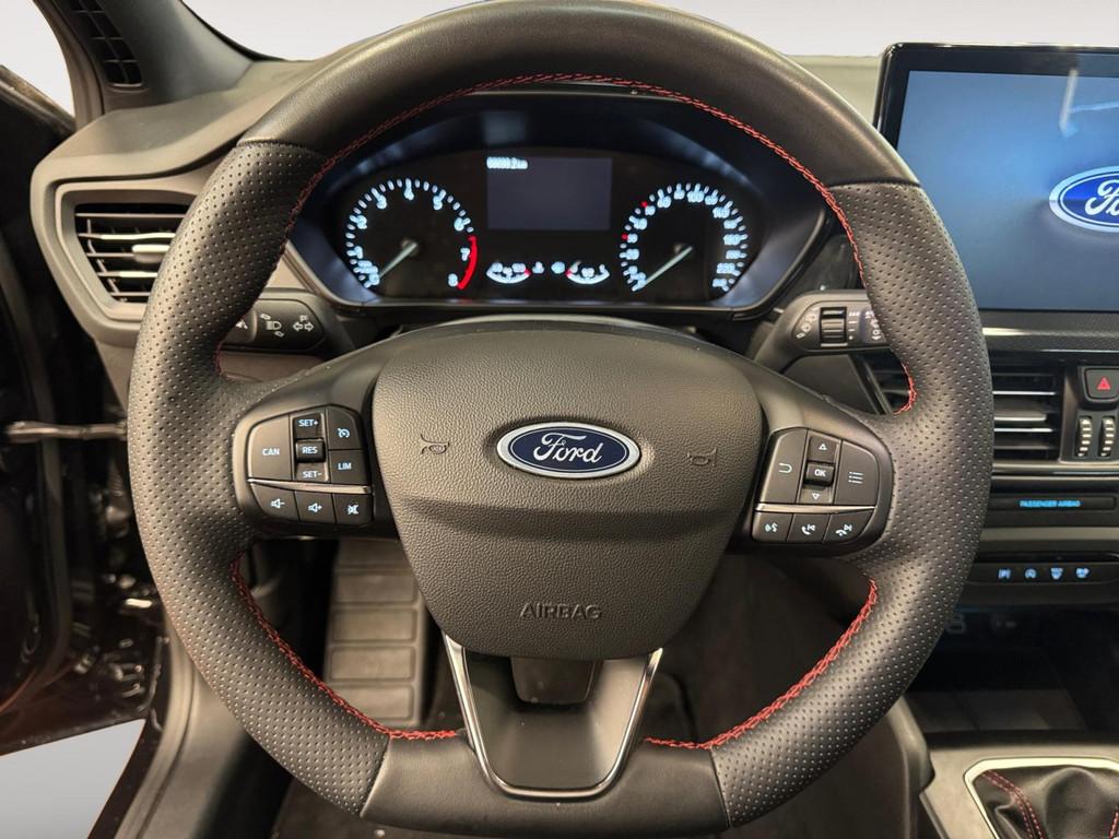 Ford Focus Wagon 1.0 EcoBoost Hybrid ST Line | Winter Pack |, 12 maanden, Gebruikt, Zwart, Handgeschakeld