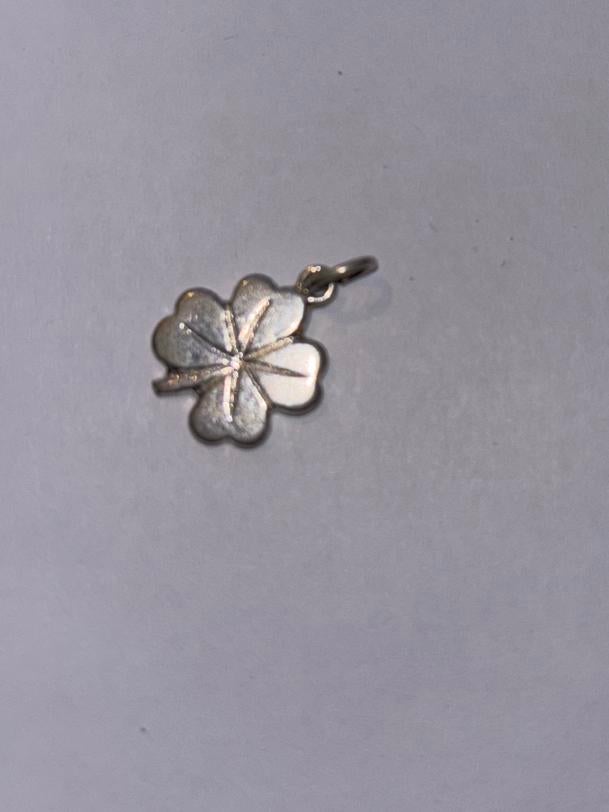 Zilveren Klavertje Vier Bedel - Gelukshanger 0.925 zilver, Overige merken, Ophalen of Verzenden, Zo goed als nieuw, 1 bedel