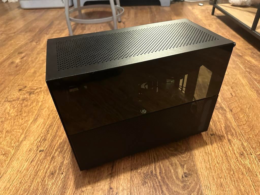 Lian Li Q58 ITX case, Cooler Master AIO, Corsair SF600, Computers en Software, Computerbehuizingen, Ophalen, Gebruikt