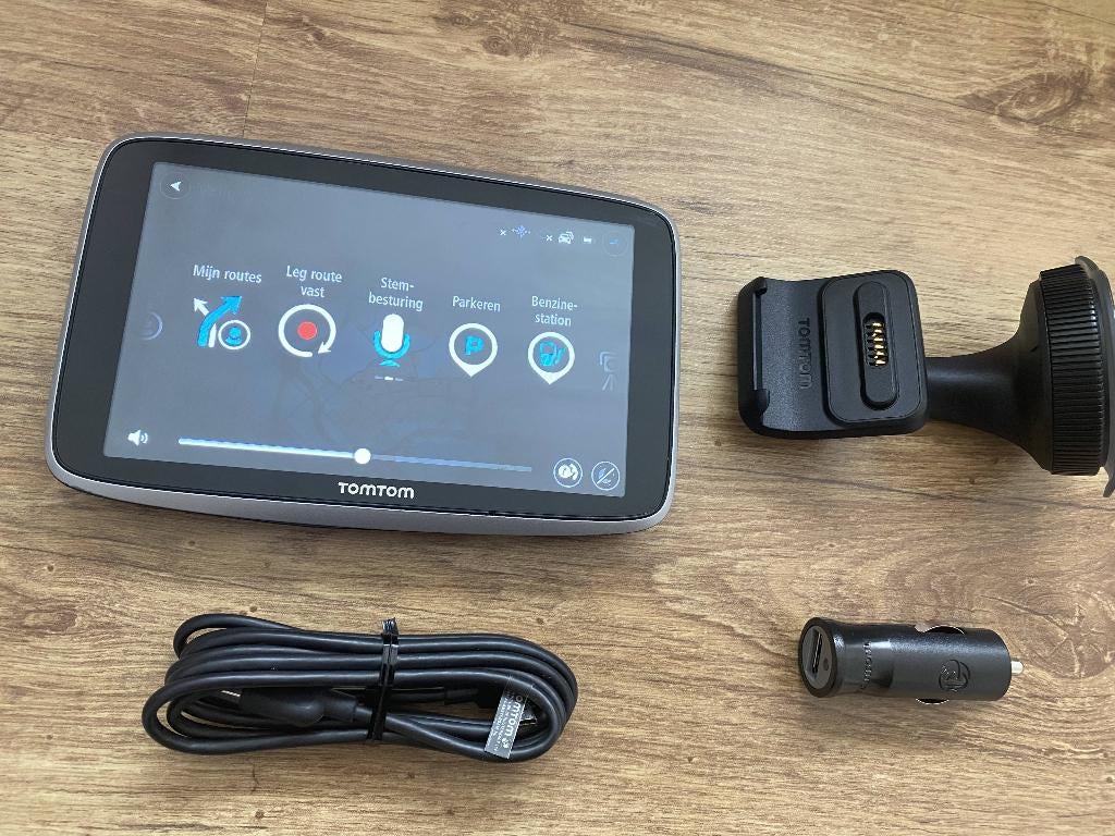 Tomtom GO Premium Wifi World 6inch met LifeTimeMaps en Flits, Auto diversen, Autonavigatie, Ophalen of Verzenden, Gebruikt