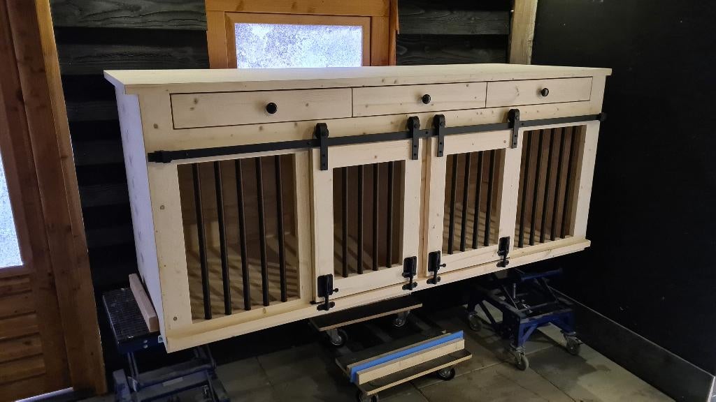 Hondenbench Meubel - Geheel op maat gebouwd, Dieren en Toebehoren, Hondenbenches, Ophalen, Nieuw