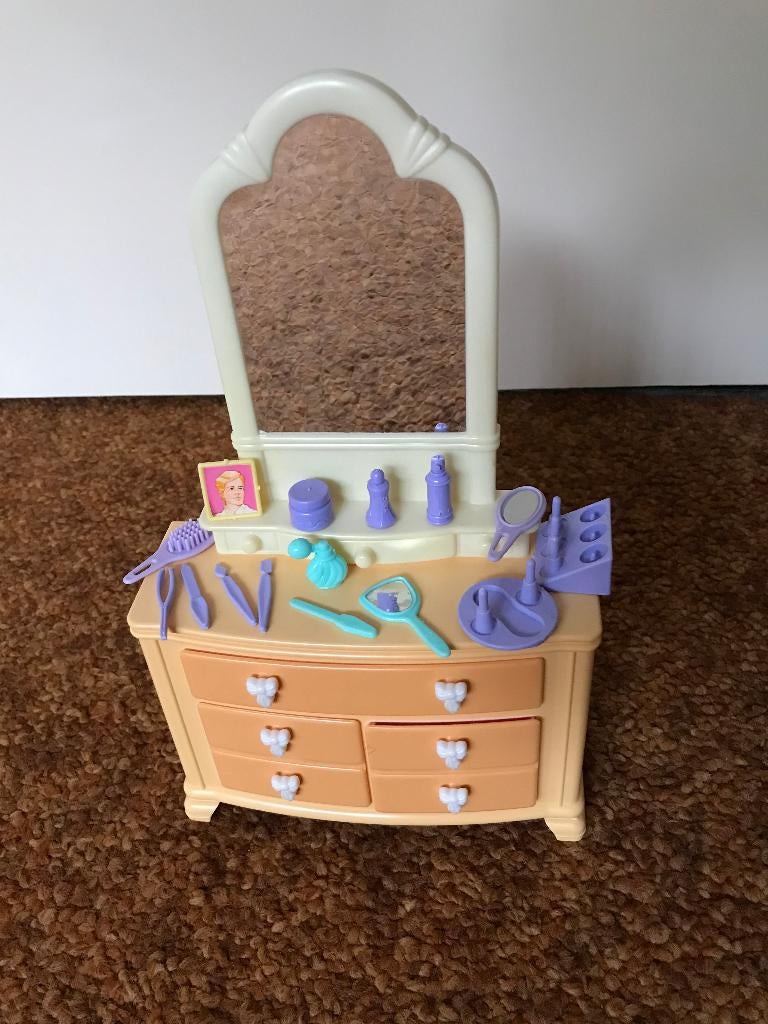 Barbie kaptafel, bad, wc's, wastafel, Verzenden, Gebruikt, Barbie